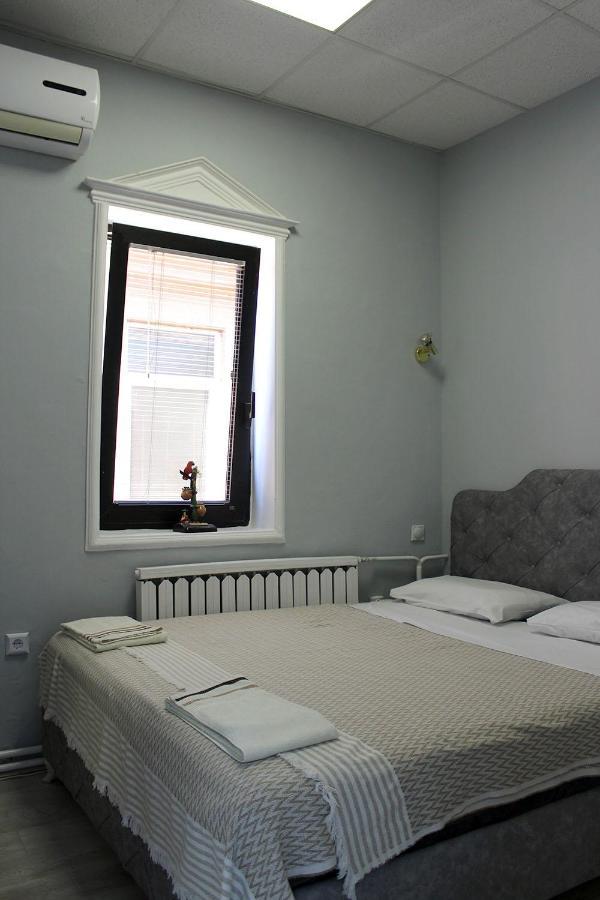 Hostel 42 Skopje Exteriör bild