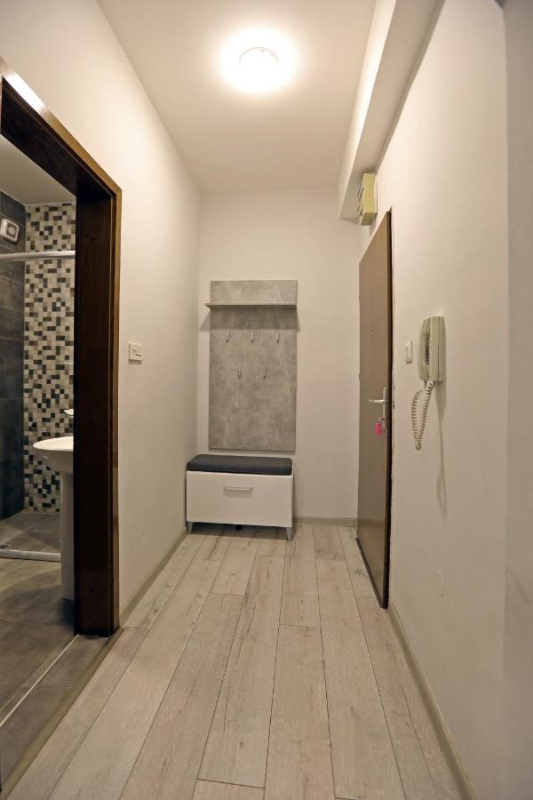 Hostel 42 Skopje Exteriör bild