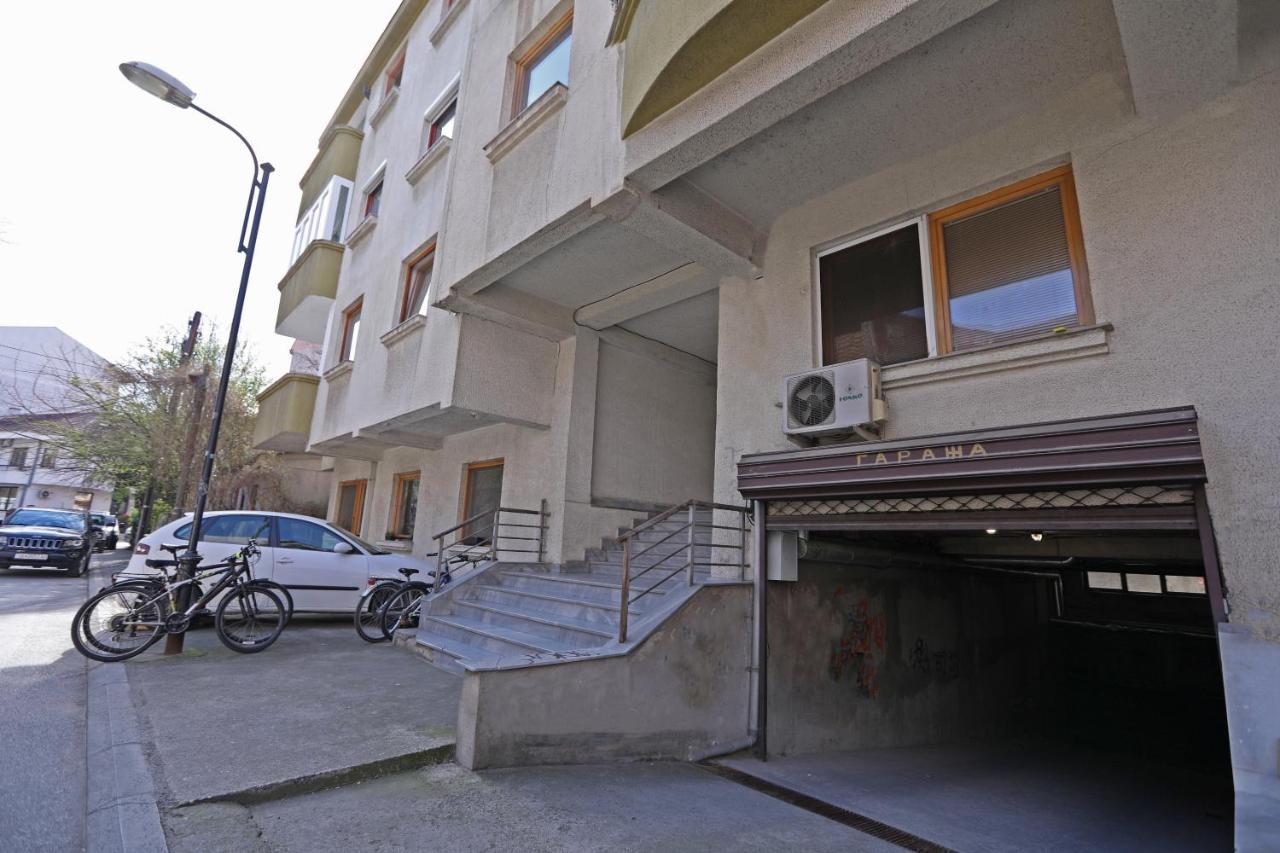 Hostel 42 Skopje Exteriör bild