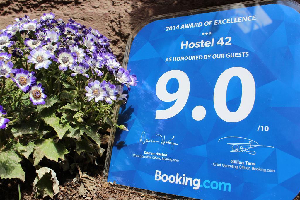 Hostel 42 Skopje Exteriör bild